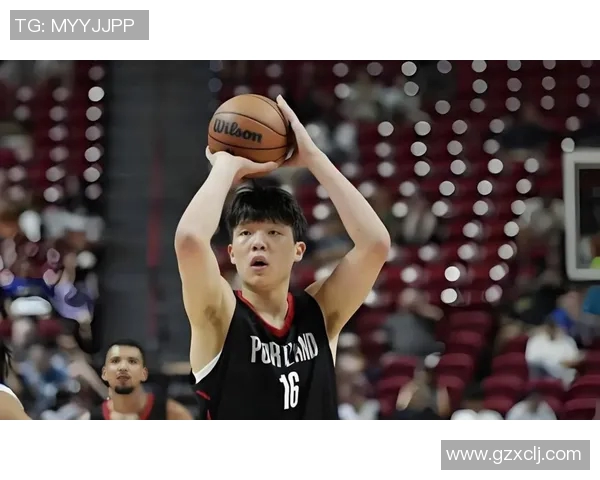 篮球明星的成长之路与辉煌成就背后的故事与启示